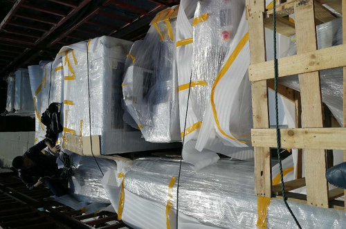 金華客戶SMT設(shè)備專車送貨，貨到上門安裝調(diào)試